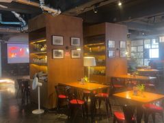 -JINNS锦时 steak&pizza(浸信会礼拜堂旧址店)