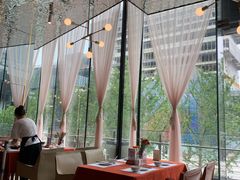 靠窗位-赵小姐丨新中餐(曲江店)