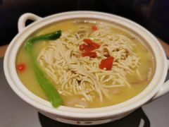 -桂满陇·手作小笼包&江南叫花鸡(中山公园店)