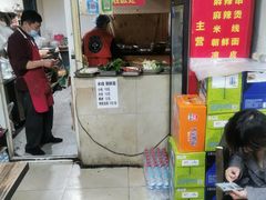 -二钢串叔麻辣烫(华龙大厦店)