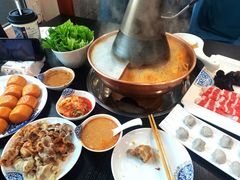 -楼外楼大刀肉传统火锅居(幸福街店)