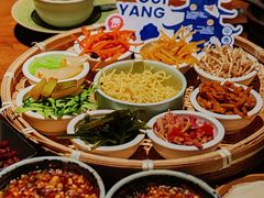 -包整·丝娃娃(一览甲秀楼风景店)