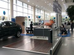 -上海宝宁宝马4S店