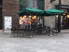 -星巴克(南宁民歌湖店)