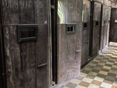 -吐斯廉屠杀博物馆