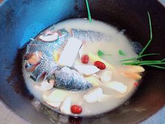 -咕嘟草帽鱼·牛奶一样的鲜鱼汤(包河万达广场创始店)