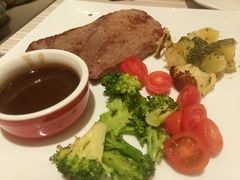 -必胜客(东大桥店)