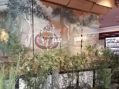 -八府香鸭·啫啫煲(华山路店)