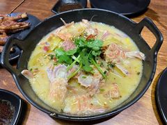 酸菜虾蛄-起锅烧油(信河街店)