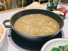 招牌铁锅炖羊肉-羊故事·西北融合菜(华侨城店)