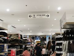 -优衣库(洛阳中州万达广场店)