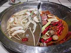 -巴隆门重庆老火锅(太湖路店)