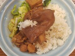 -贯一台湾牛肉面(八一七中路店)