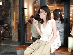 -LADY FAFA(巨鹿路陕西南路路口店)