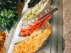 -金滏山烤肉·海鲜·火锅自助餐厅(襄阳万达店)