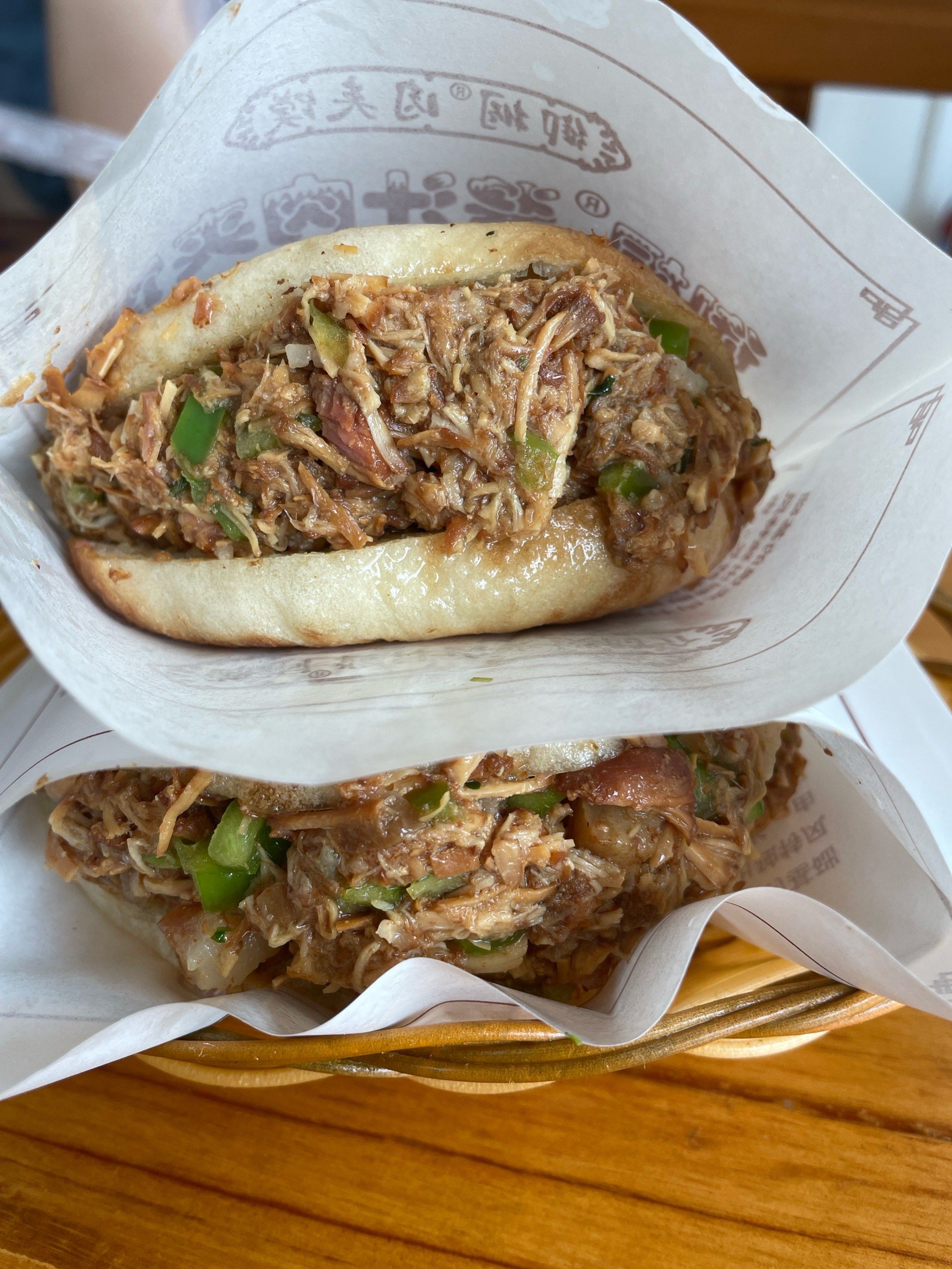 味道还不错的肉夹馍
