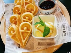 原味香草冰激凌华夫饼-吉姆丽德乡村西餐厅(闵行交大店)