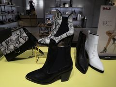 -BeLLE 百丽(上海月星环球港店)