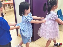 -瑞思少儿中心·少儿英语素养启蒙(勒泰直营校区)