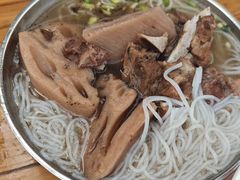 -燕子煨汤(山海关路店)