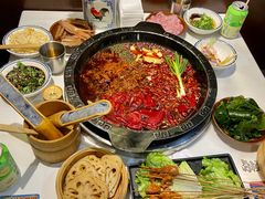 -卤校长老火锅(杨家坪直营店)