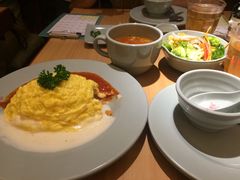 -Lia Cafe Bar Restaurant松山咖啡屋