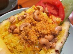 菠萝海鲜炒饭-mango tree芒果树泰国餐厅(青岛万象城店)