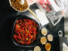 -琥珀老六龙虾(四里河店)