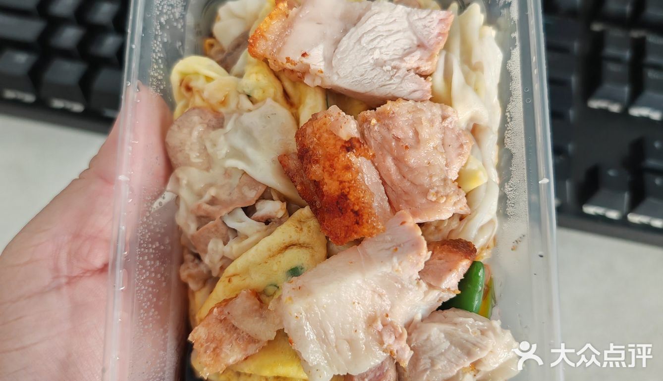 走街串巷找美食｜今日来到澜水市场三哥烧肉档