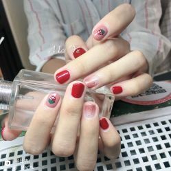-Pink You美甲洗眉纹绣定制中心