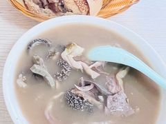 -洪峰浩老北京烧饼夹肉(角门路店)