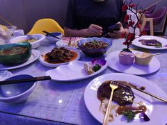 -忘忧草融合私房菜(红鼎国际店)