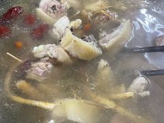 -广味炭炉鸡煲(宝业路分店)