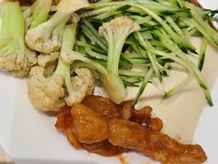 -梦航彩虹之约自助餐厅(华府天地店)
