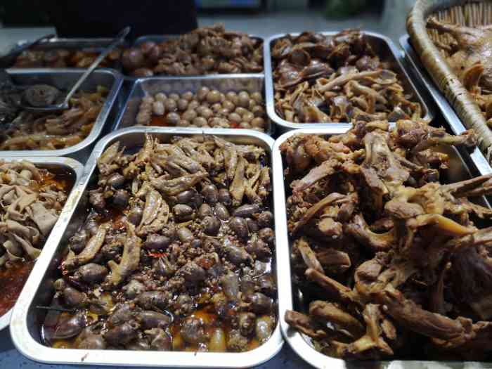 五香草现捞(双桥路店)-"[微笑]不论何时,由各种香料混合卤制出来.