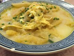 三林肉皮煲-旭龙鱼头王(航华店)