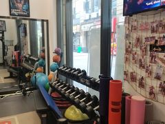 -思迈威健身(积玉桥万达店)