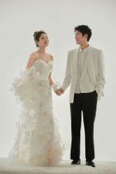 -至臻微拉婚纱摄影