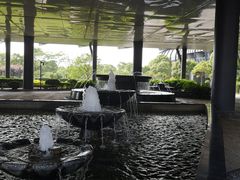 -上海滴水湖皇冠假日酒店