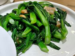 猪油渣排蒜炒增城迟菜心-粤集·手工粤菜(皇庭广场店)