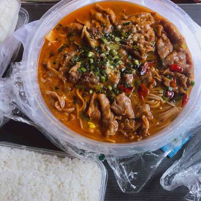 这家外卖包装的很好!水煮牛肉好吃!我连续点了两天!