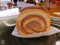 栗子蛋糕卷-卷心卷意·轻甜蛋糕(新光天地店)