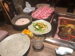 -老牌坊云南鱼豆花火锅(哈西万达店)