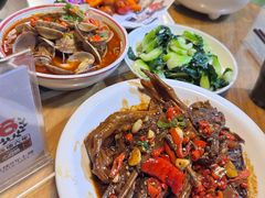 -堂瓦里·33年传统赣菜(第一街区店)