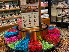 -Laderach 莱德拉(上海环贸iapm店)