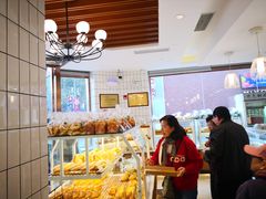 面包甜点陈列柜-老大昌(淮海中路店)