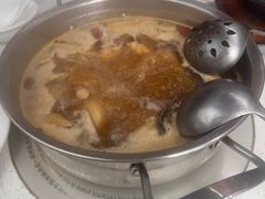 -肥仔文澳门猪骨煲(南京西路店)