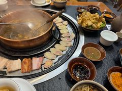 -阿山卓·野生菌火锅·纳西火塘烤肉