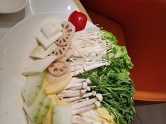-樾餐厅泰式海鲜火锅(民歌湖店)