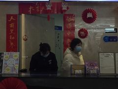 -英皇UA电影城(虹桥天地店)